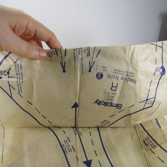 Simplicity 5027 Clothing Pattern Bathing Suit, Shorts, Cover up - Picture 10 of 10